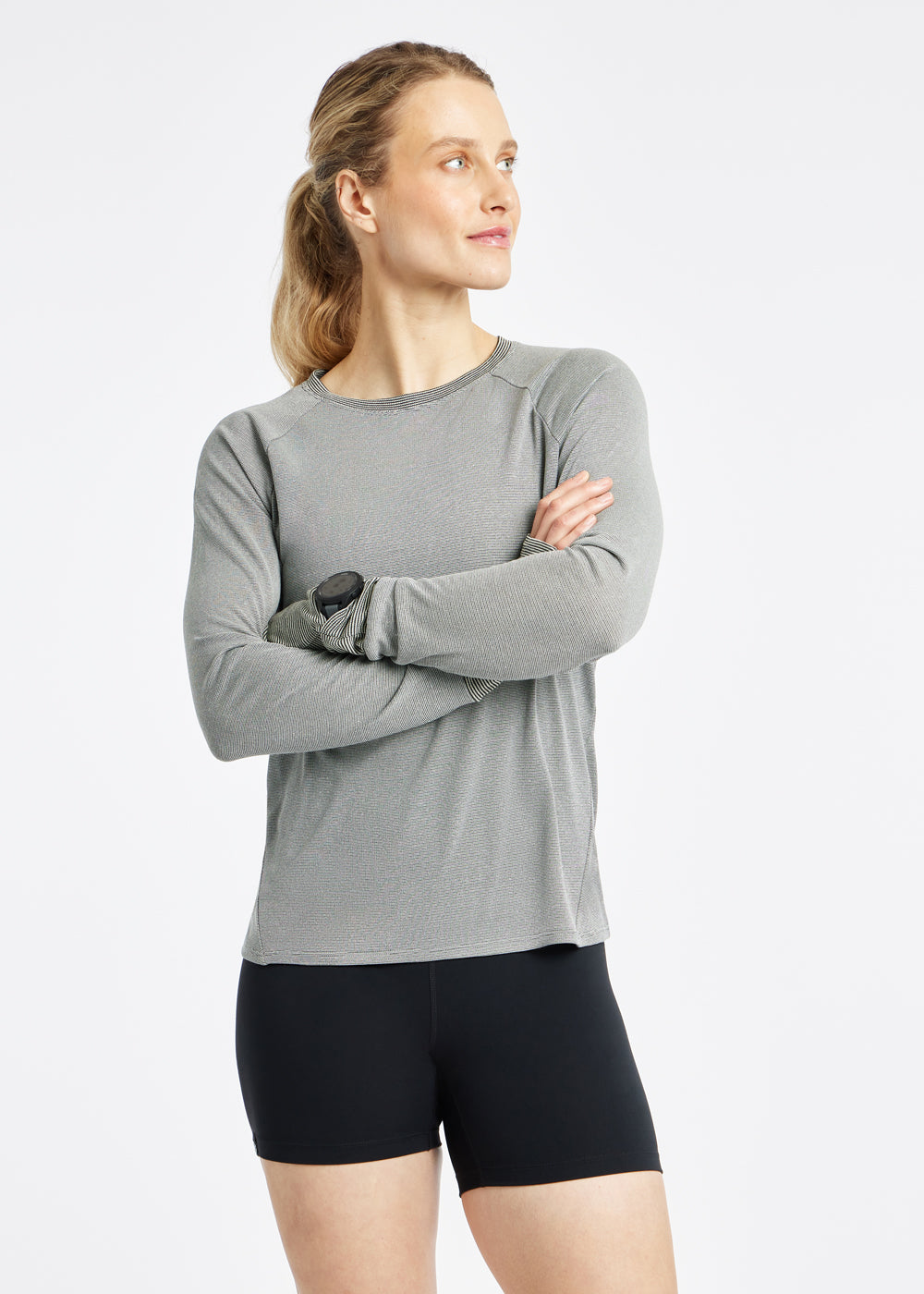 Flyout Wool Classic Long Sleeve in Black, front